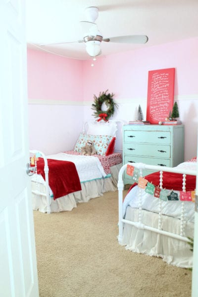 Christmas In My Daughter's Room » The Tattered Pew