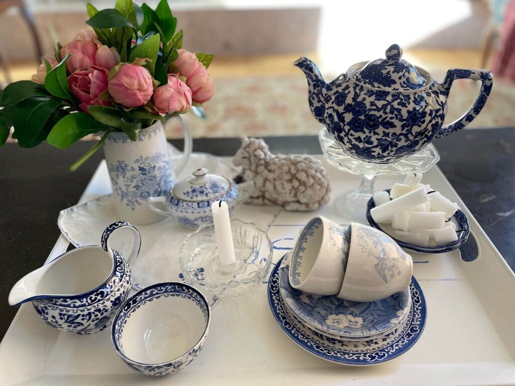 blue and white tea cups and tea pot