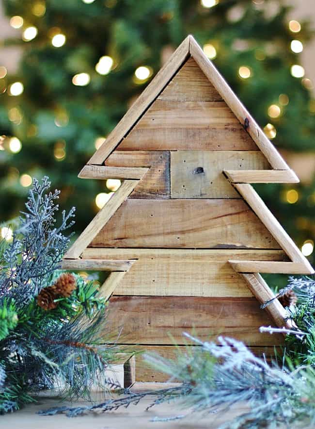 DIY pallet wood Christmas Trees