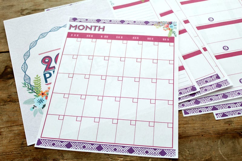 Plan out your year with this free 2019 free printable 2019 calendar. #yearlycalendar #freecalendar #printable