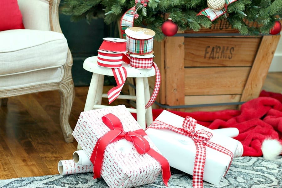 Gift Wrapping Basics - Wrapping Without A Bow - zevy joy